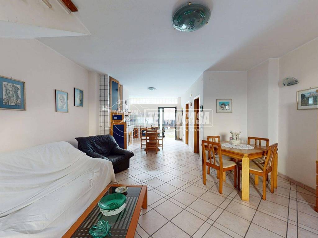 Casa indipendente a Frignano in Via Ferdinando Tessitore 4 - Foto 5
