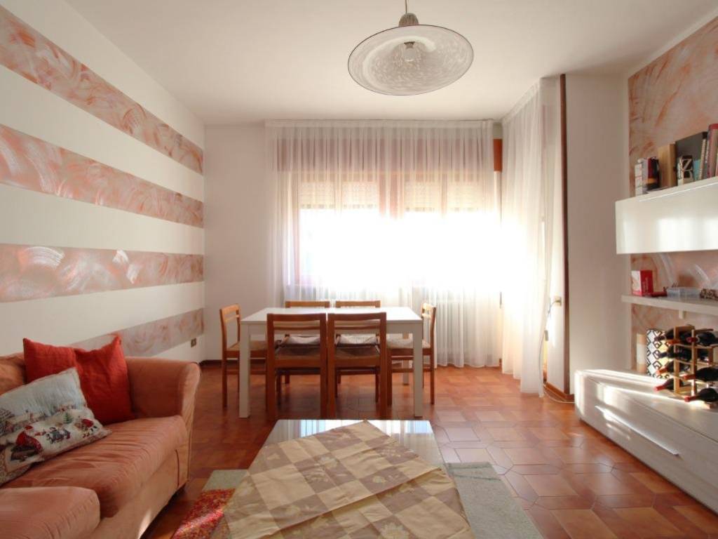 Appartamento a Montecchio maggiore in Via Tecchio, 186 - Foto 3