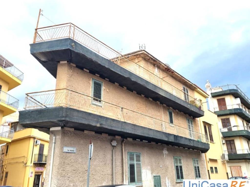 Casa indipendente a Bagheria in Via Palagonia, 94 - Foto 2