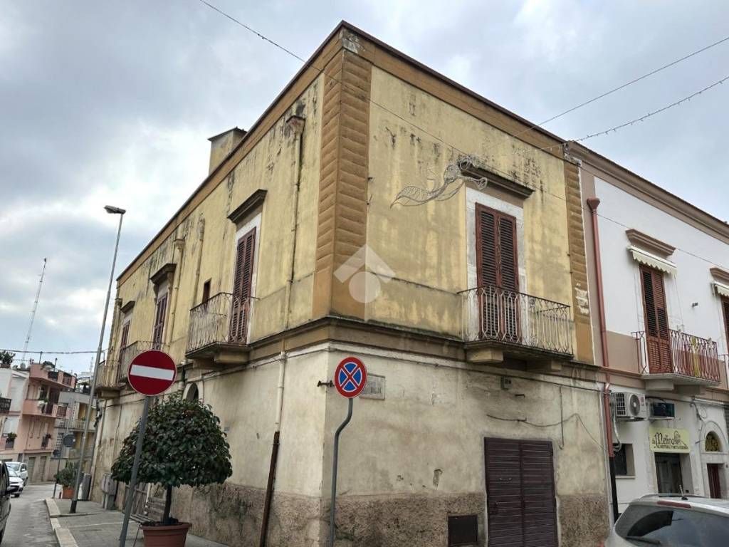 Casa indipendente a Canosa di puglia in Via Piave, 88 - Foto 2