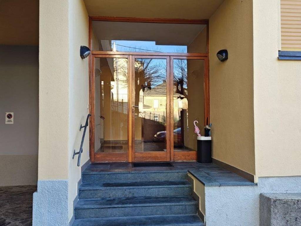 Appartamento a Centro valle intelvi in Via Santa Libertà, 4 - Foto 3