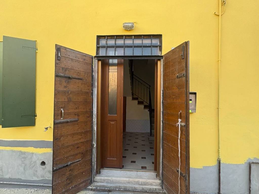 Casa indipendente a Terre del reno in Via Ettore Facchini, 24 - Foto 2