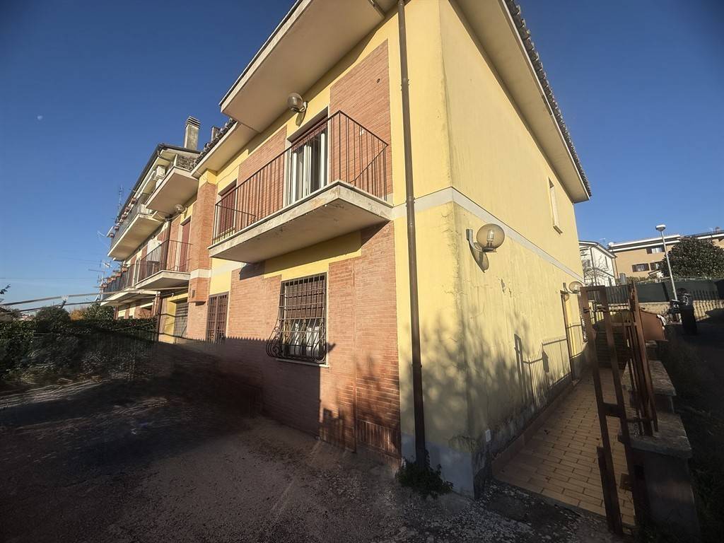 Casa indipendente a Palestrina in Via Michelangelo Buonarroti - Foto 3
