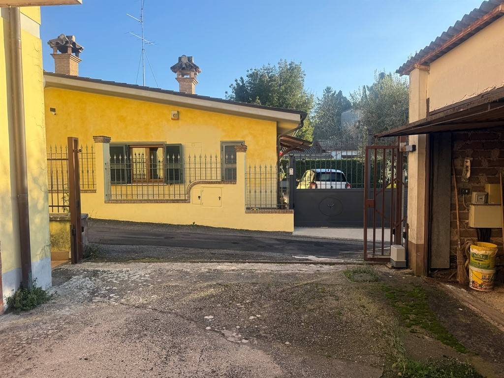 Casa indipendente a Palestrina in Via Michelangelo Buonarroti - Foto 4