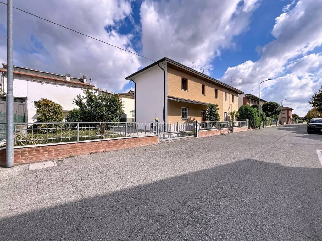 Villa a Mordano in Via Roma, 54 - Foto 2