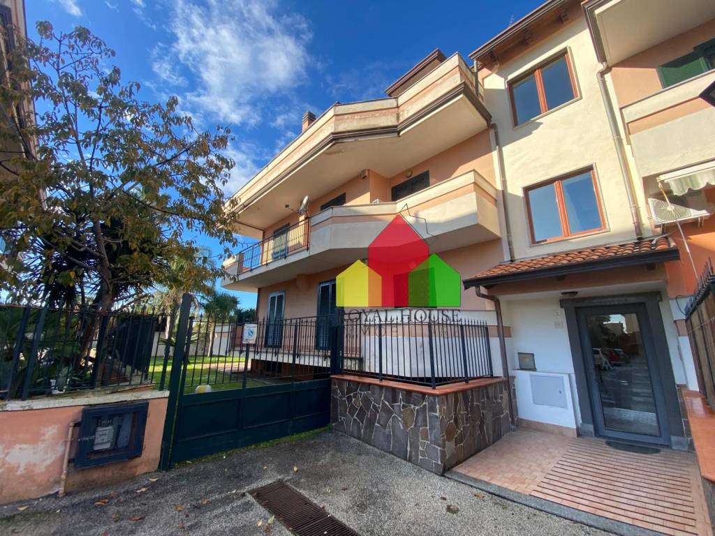 Appartamento a Giugliano in campania in Via Staffetta, 209 - Foto 2