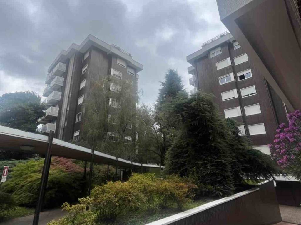 Appartamento a Gallarate in Via Arnaldo da Brescia, 4 - Foto 2