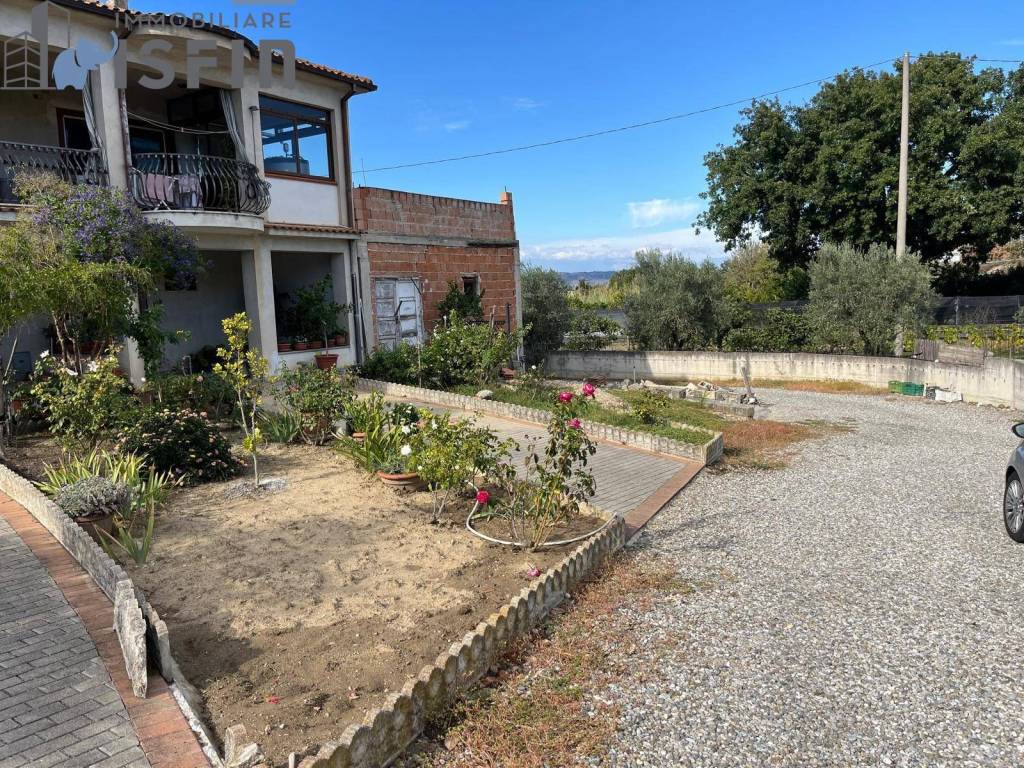 Villa a Bisignano in Contrada Campo Vile, 108 - Foto 2