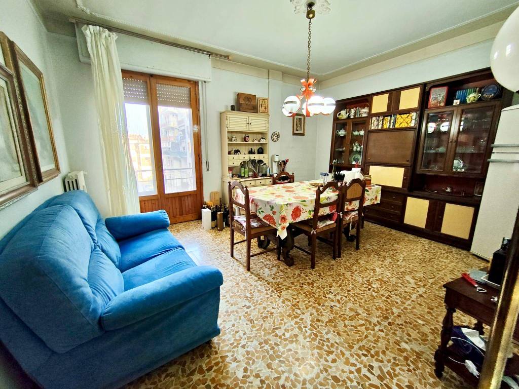 Appartamento a Prato in Via Carlo Marx - Foto 3