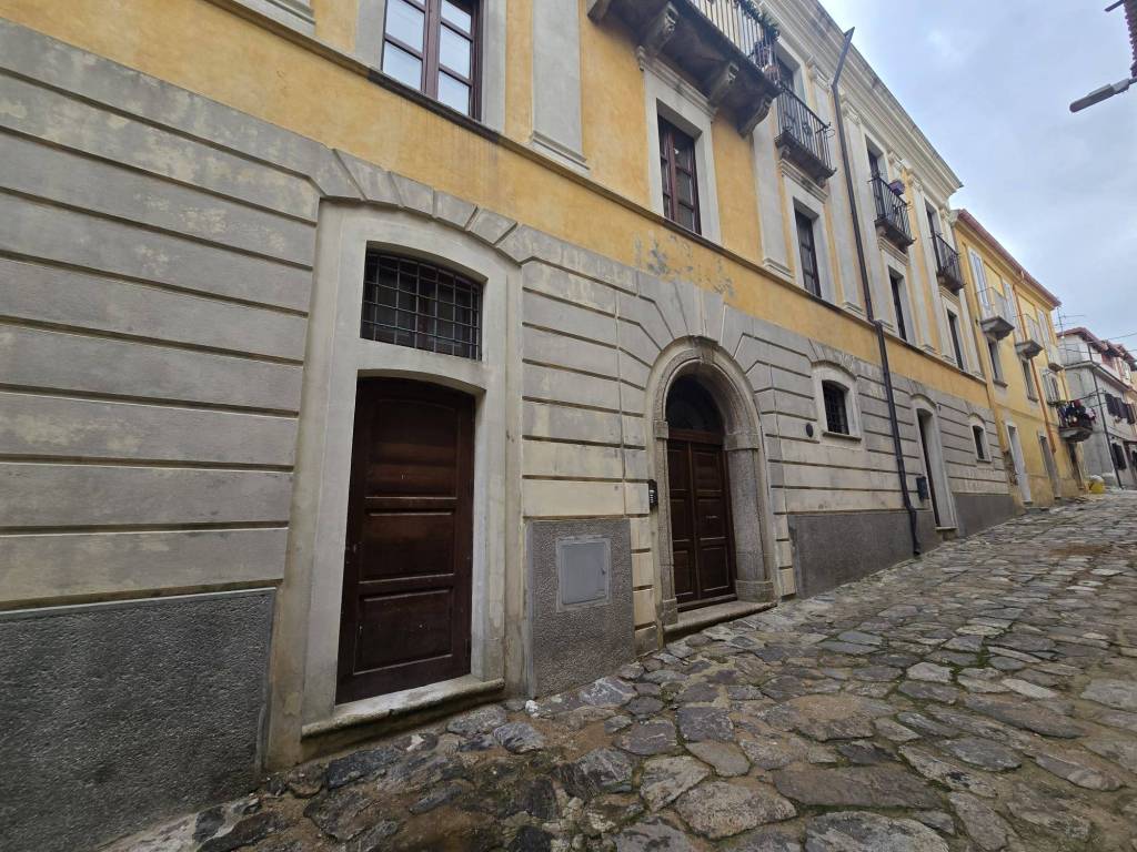 Appartamento a Vibo valentia in Via Raffaele Buccarelli - Foto 2