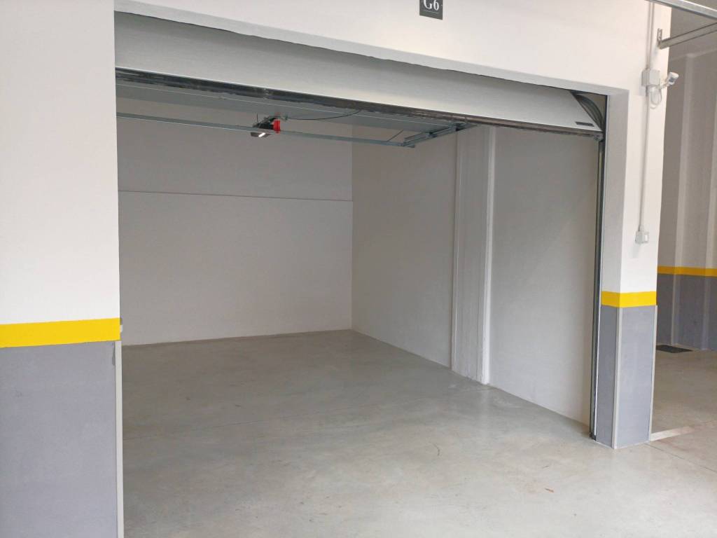 Box / garage a Pescara in Via Luigi Marchetti - Foto 2