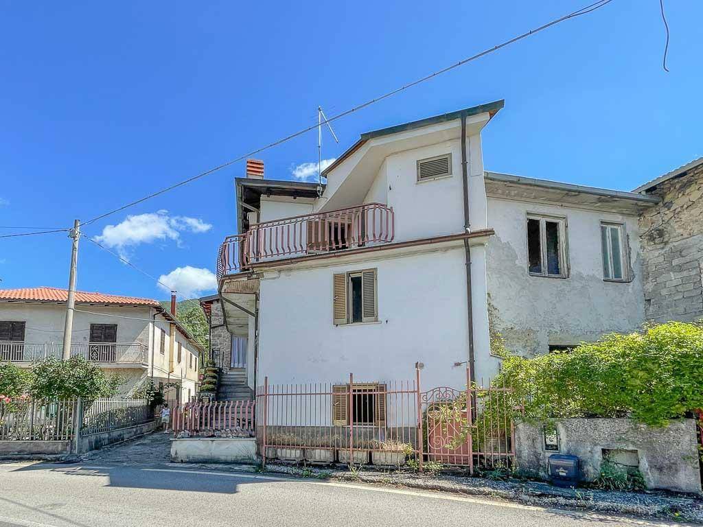 Casa indipendente a Pescorocchiano in Via 21 Aprile - Foto 2