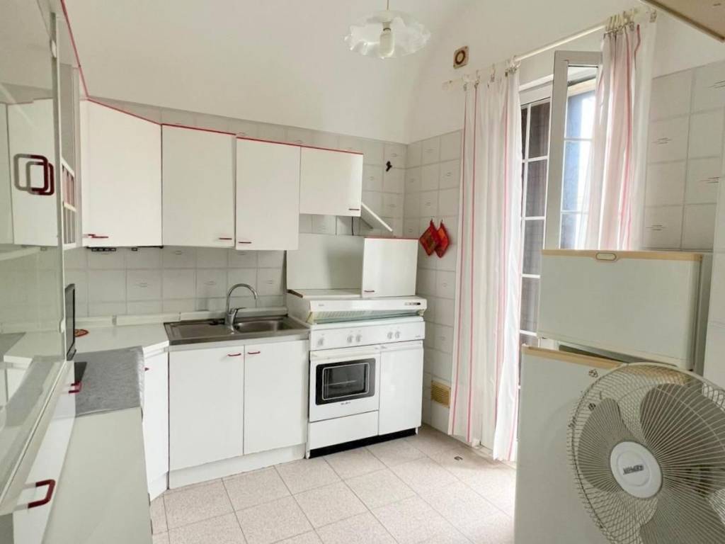 Casa indipendente a Ceglie messapica in Via Francesco Argentieri - Foto 3