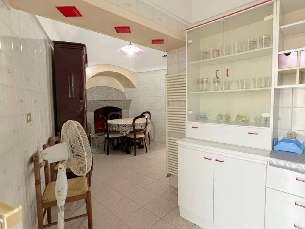 Casa indipendente a Ceglie messapica in Via Francesco Argentieri - Foto 5