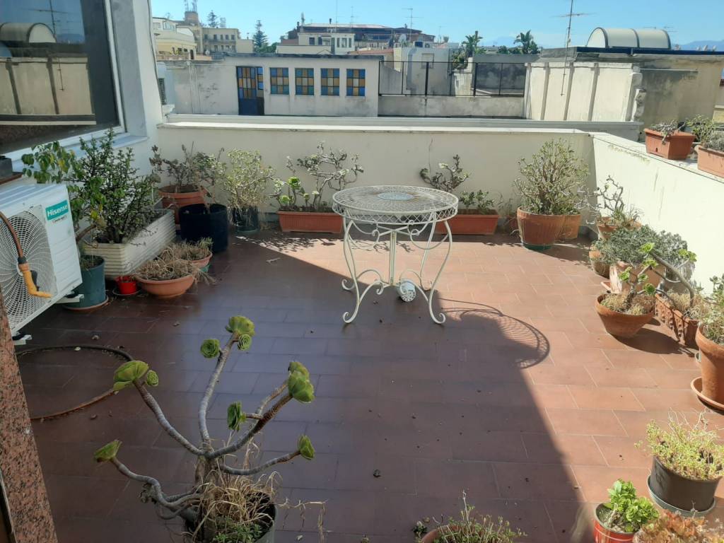 Attico / mansarda a Reggio calabria in Via Camillo Benso di Cavour - Foto 4