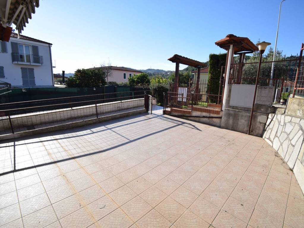 Appartamento a Diano castello in Via Paolo Borsellino, 1 - Foto 2