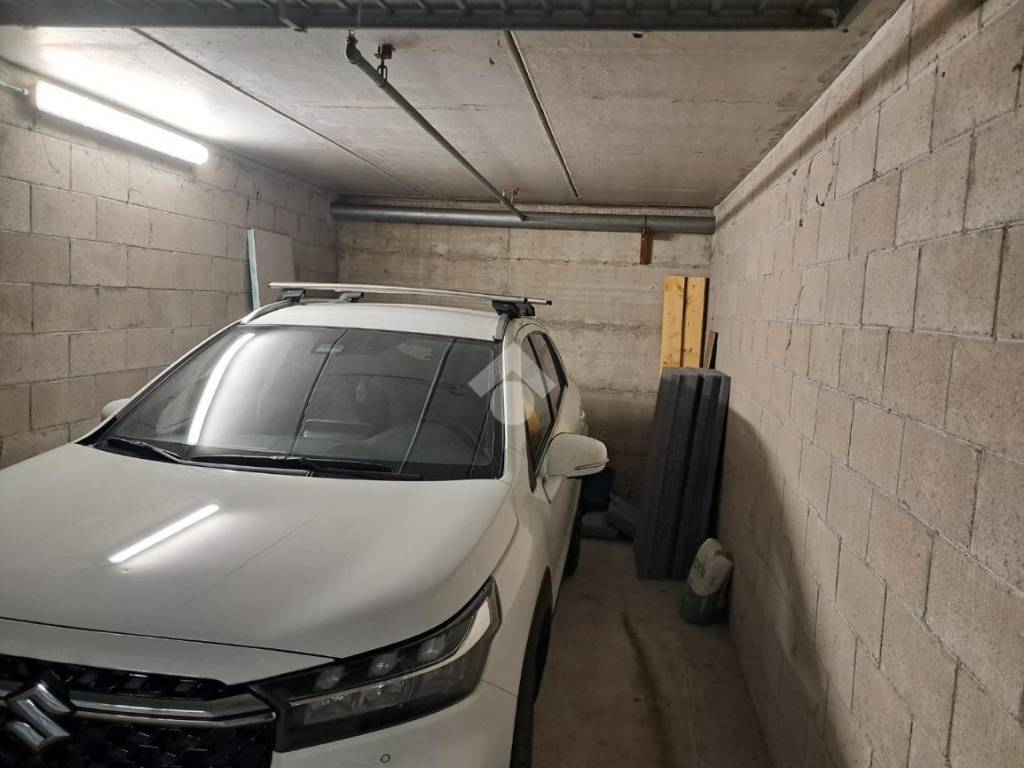 Box / garage a Saronno in Via Leonardo da Vinci - Foto 3