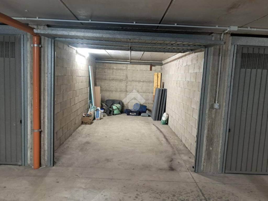 Box / garage a Saronno in Via Leonardo da Vinci - Foto 4