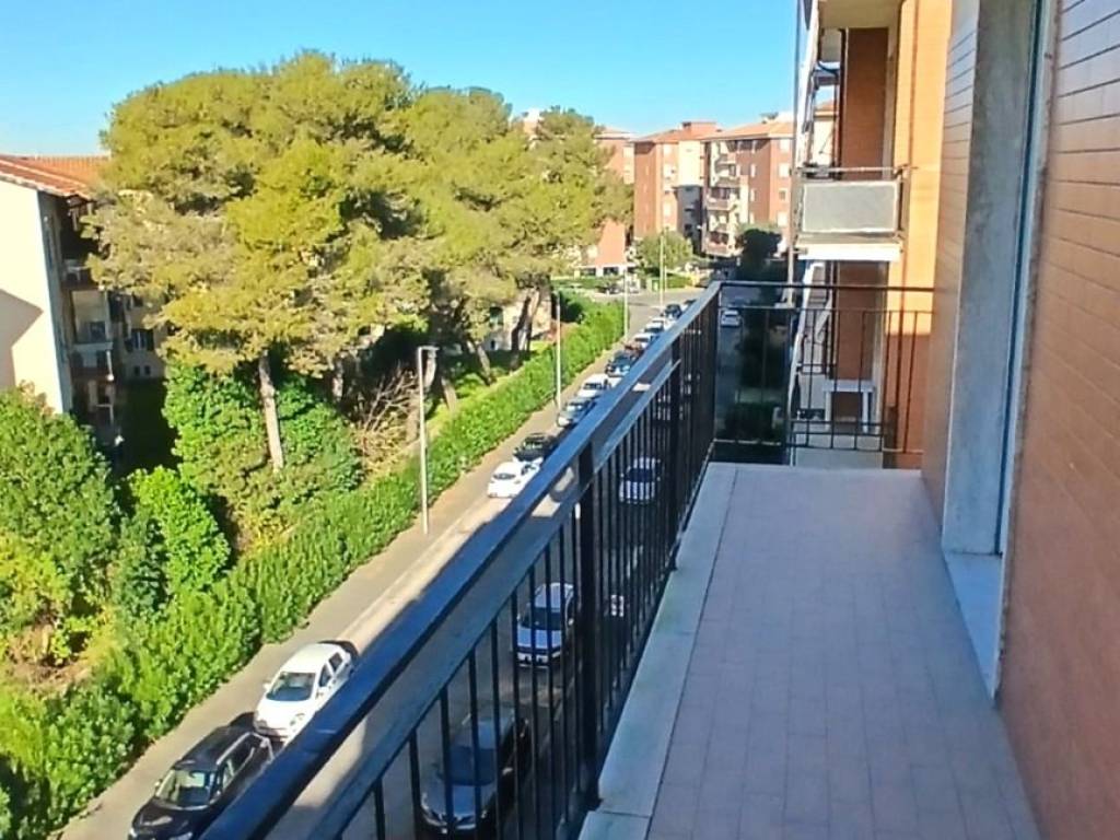 Appartamento a Livorno in Via Alfredo Soffredini - Foto 3