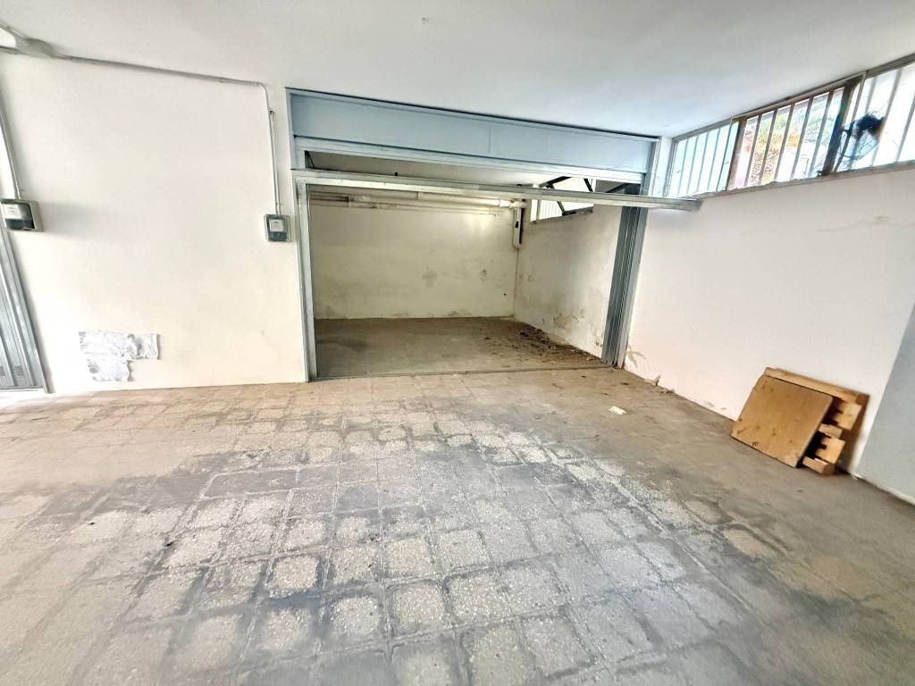 Box / garage a Valenzano in Via Samuele Ardillo - Foto 2