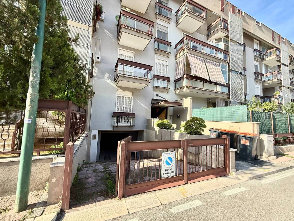 Box / garage a Valenzano in Via Samuele Ardillo - Foto 3