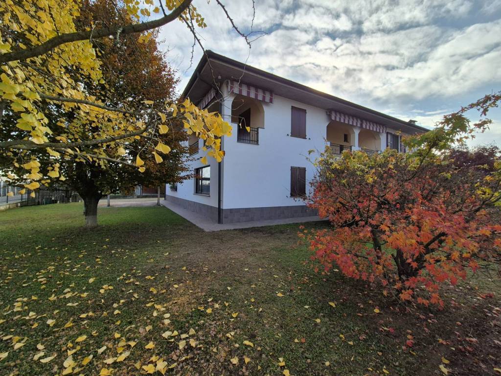Villa a Linarolo in Via Buonarroti, 3 - Foto 2