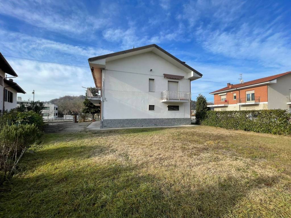 Villa a Vezza d'alba in Via Castellero, 23 - Foto 3