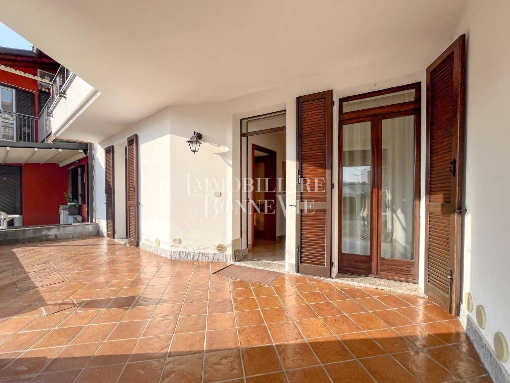 Appartamento a Vedano olona in Piazza San Maurizio - Foto 2