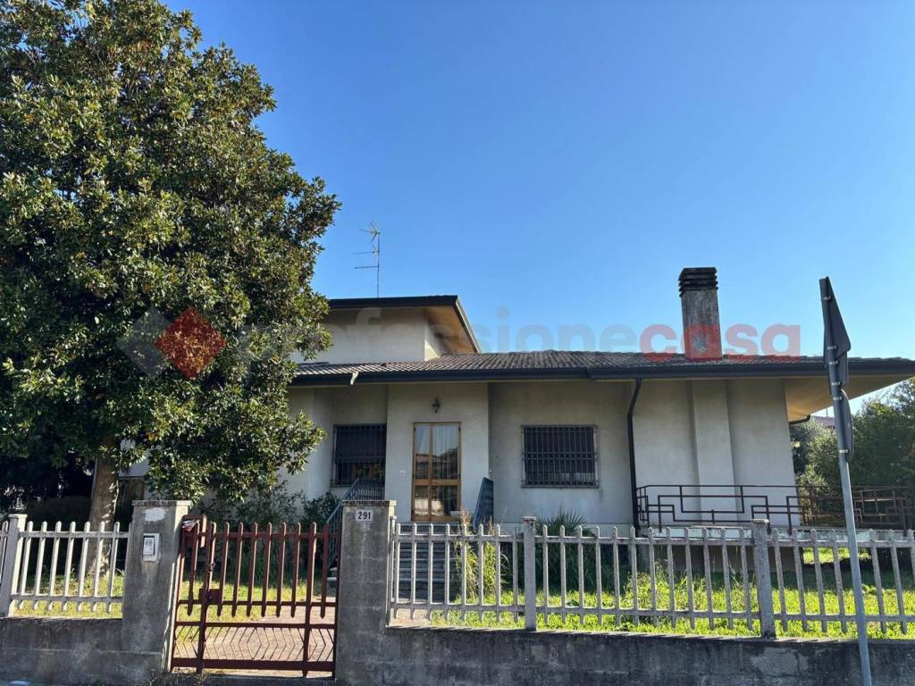 Villa a Trecenta in Piazza San Giorgio, 291 - Foto 2