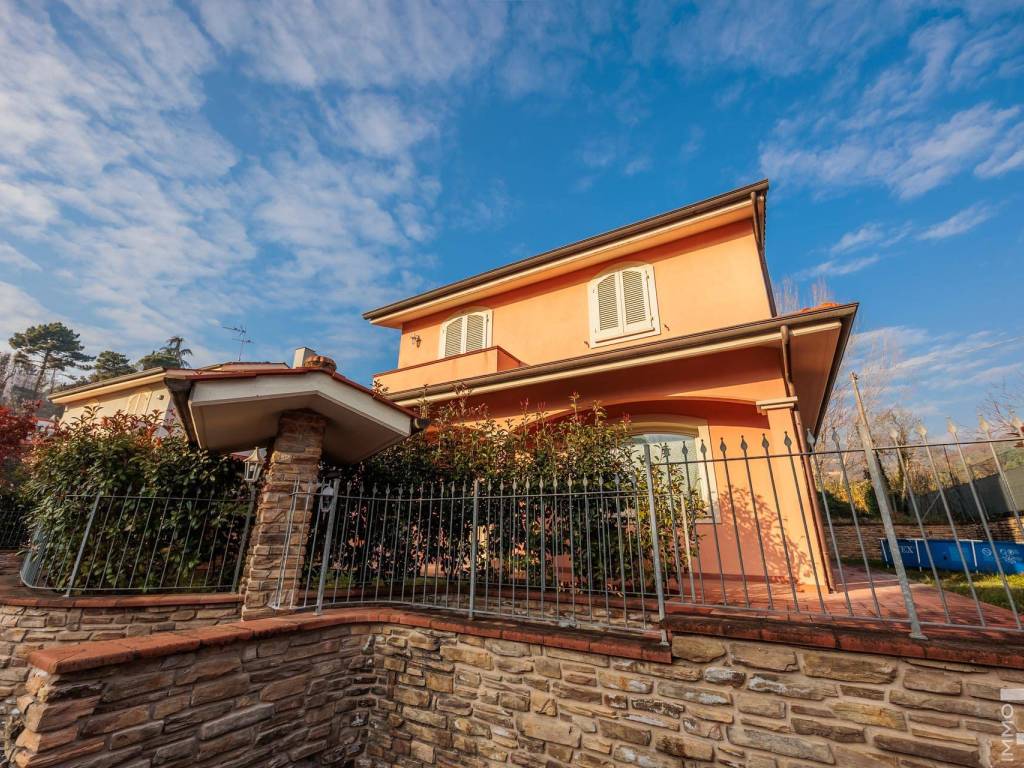 Villa a Massa e cozzile in Via Croci - Foto 3