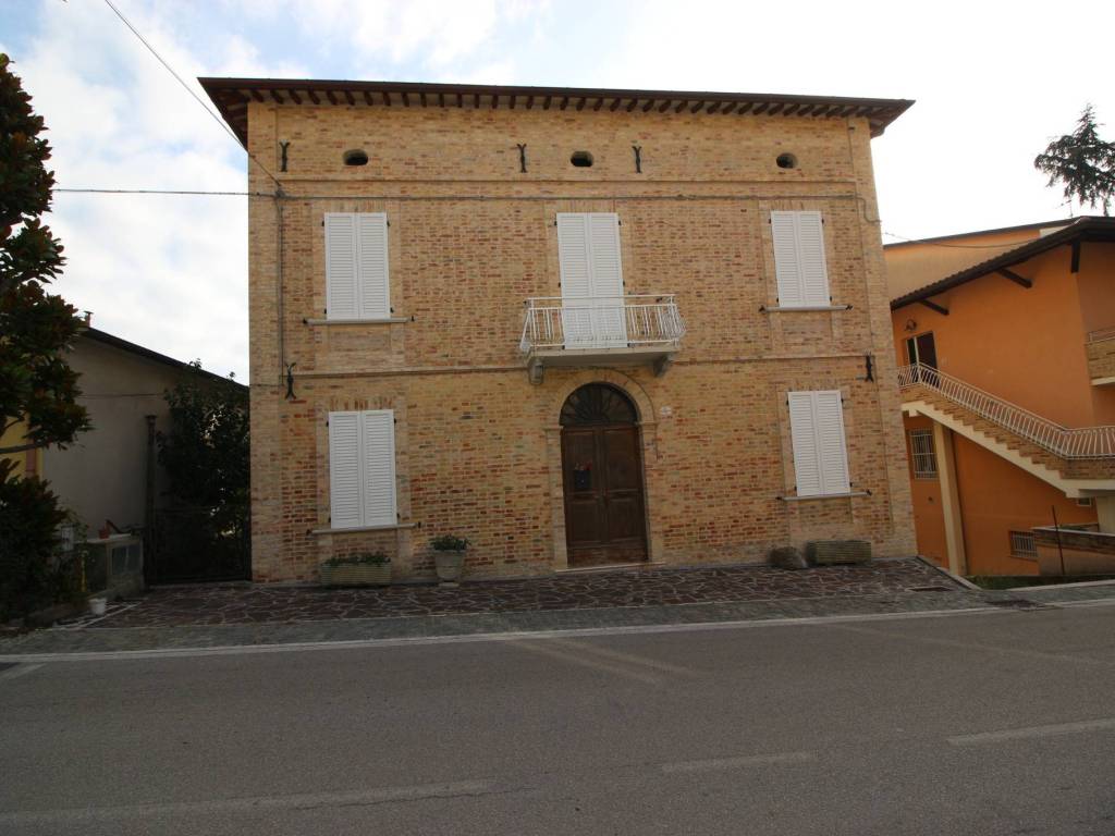 Villa a Controguerra in Via Gabriele D'Annunzio, 25 - Foto 2