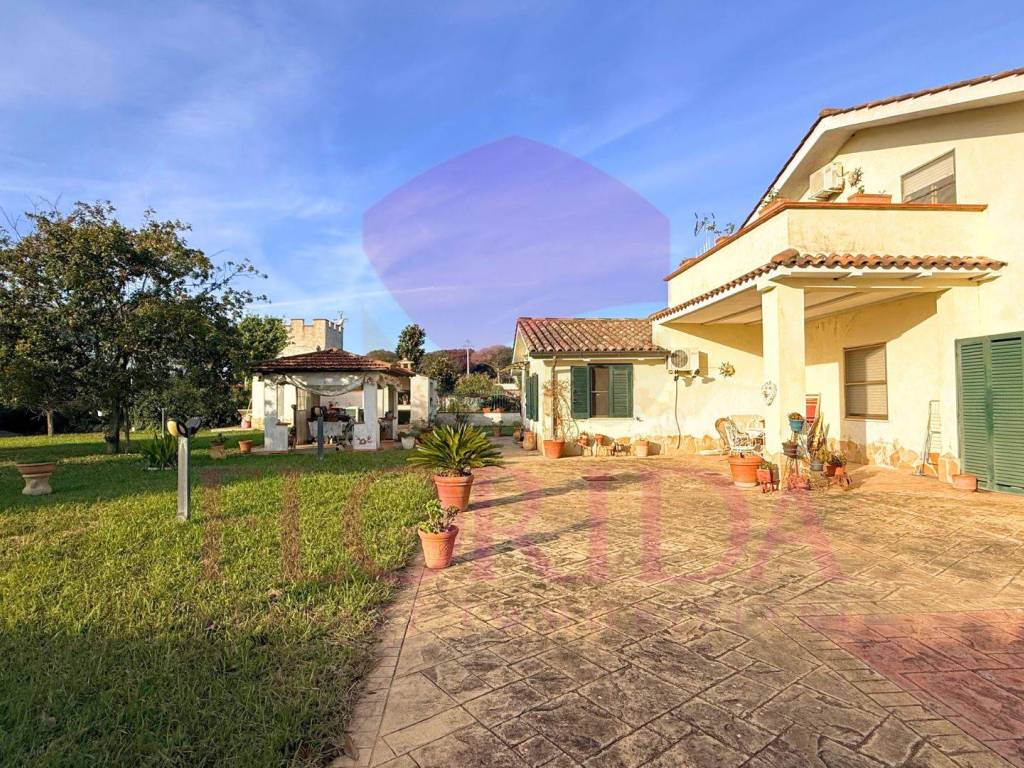 Villa a Aprilia in Via Pantelleria - Foto 3