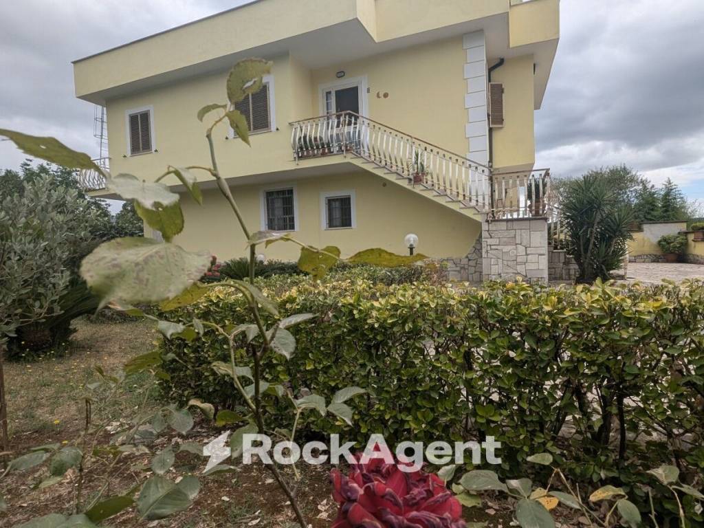 Villa a Priverno in Via Torretta Rocchigiana - Foto 3