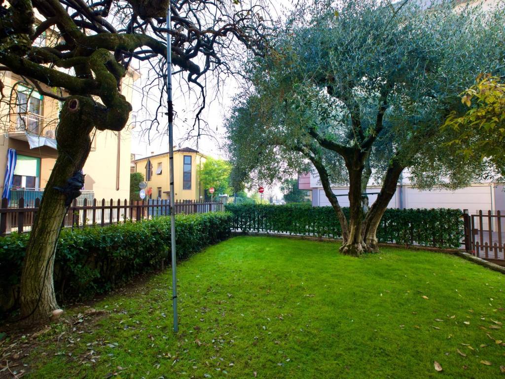 Appartamento a Verona in Via Vittorio Piatti, 6 - Foto 5