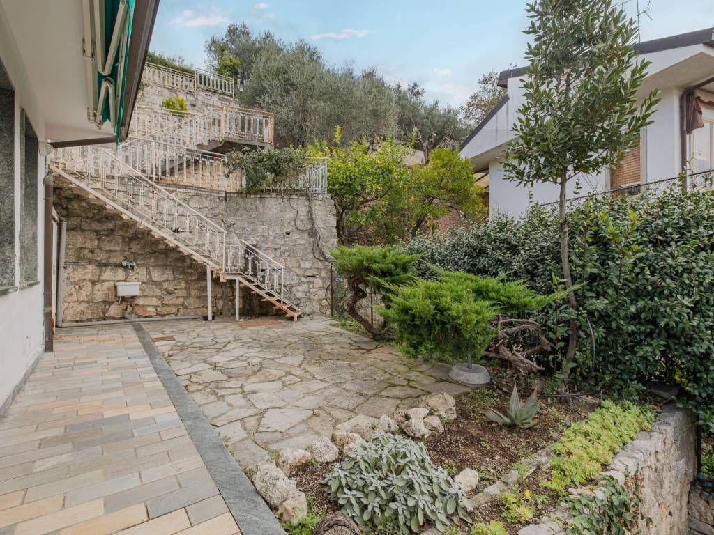 Villa a Finale ligure in Via Amerigo Vespucci - Foto 5