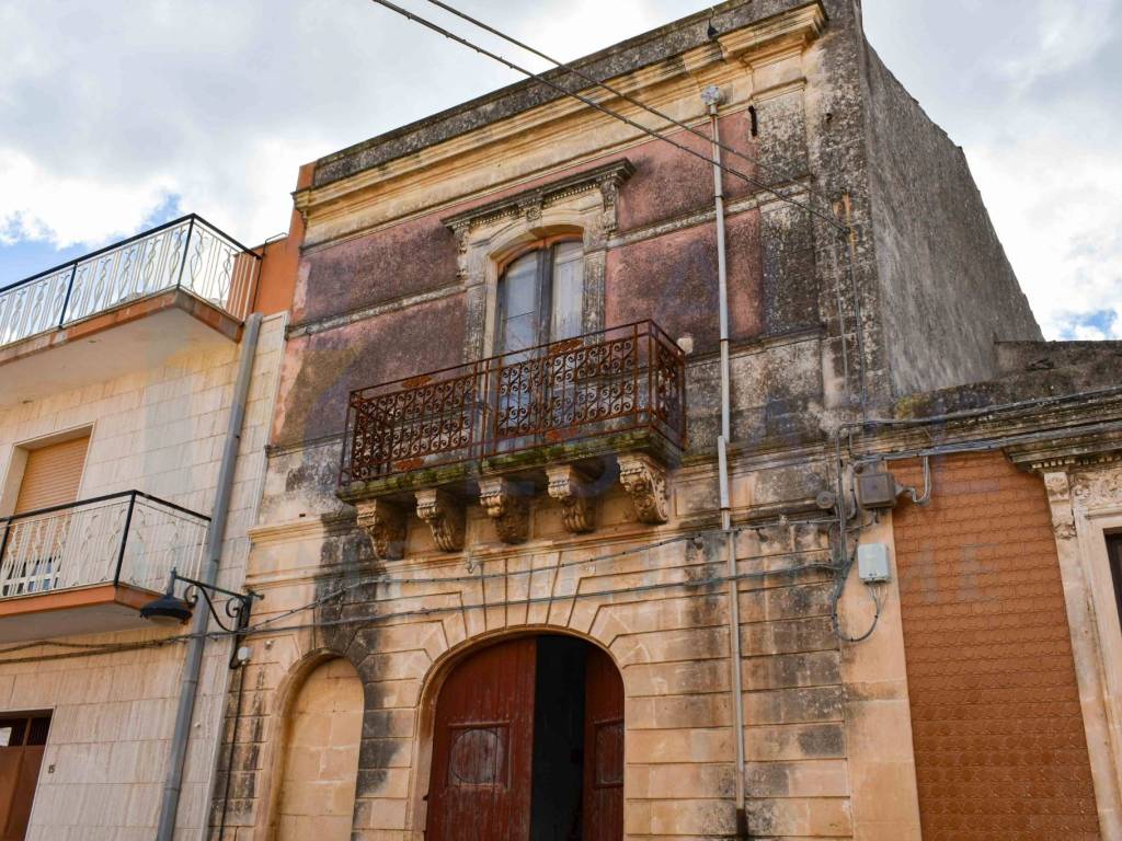 Appartamento a Canicattini bagni in Via Regina Elena, 80 - Foto 3