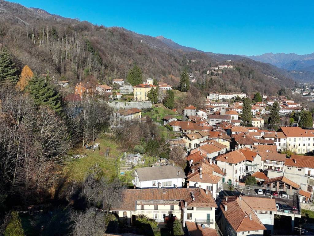 Casa indipendente a Borgosesia in Via Piemonte, 32 - Foto 2
