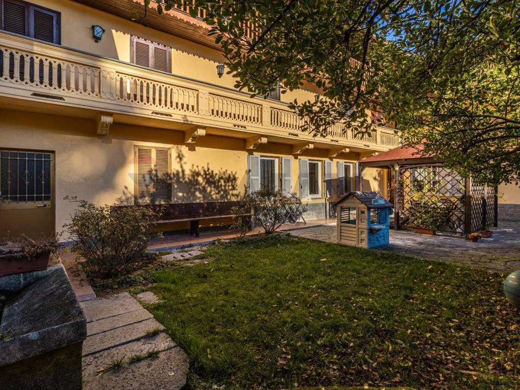 Casa indipendente a Borgosesia in Via Piemonte, 32 - Foto 3