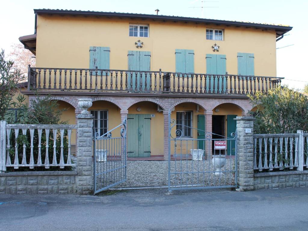 Villa a Traversetolo in Strada del Castellaro, 21 - Foto 2