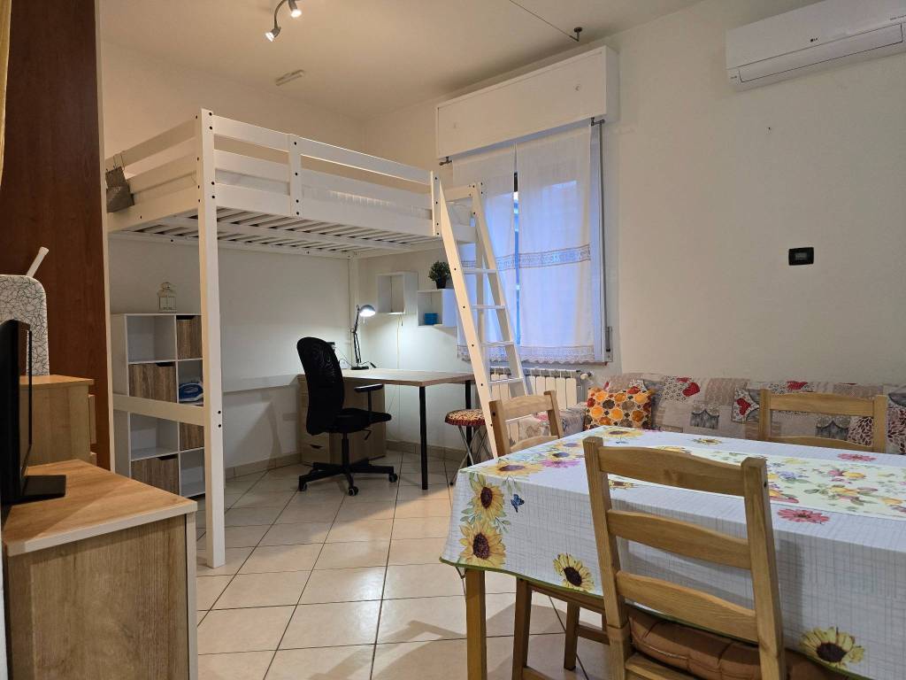 Appartamento a Parma in Via Luigi Mascherpa, 10 - Foto 2