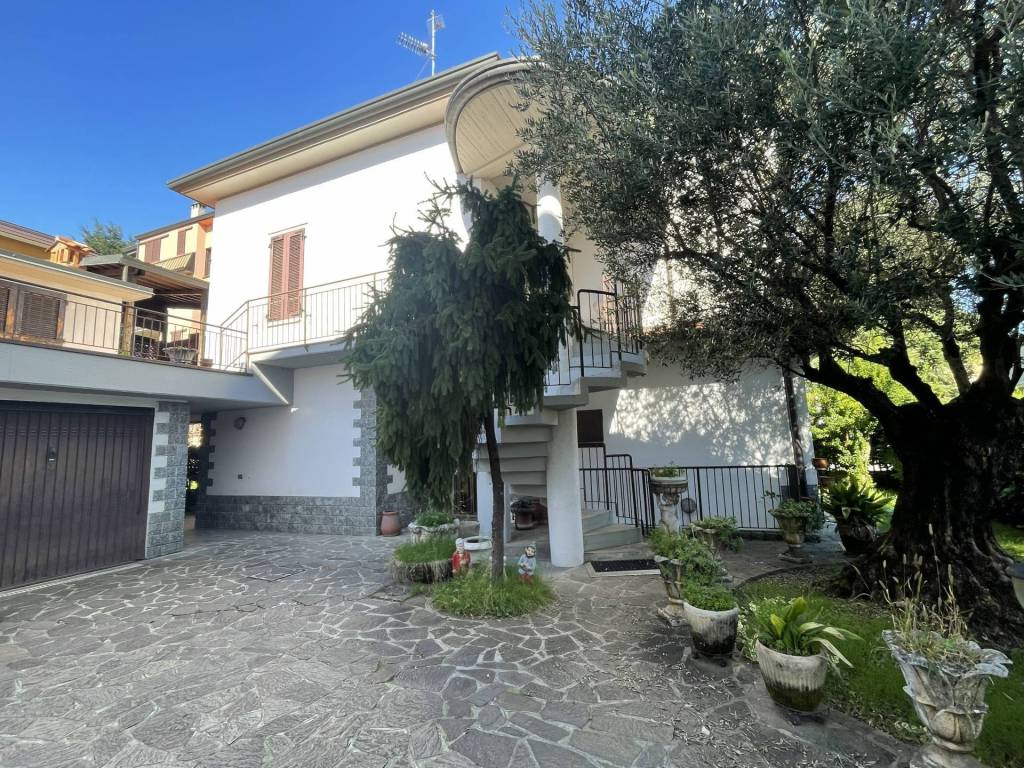 Villa a Osio sotto in VIA A. NOSARI - Foto 2
