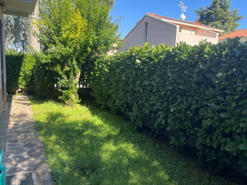 Villa a Osio sotto in VIA A. NOSARI - Foto 4