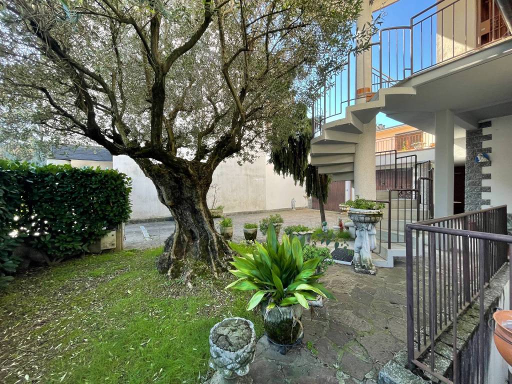 Villa a Osio sotto in VIA A. NOSARI - Foto 5