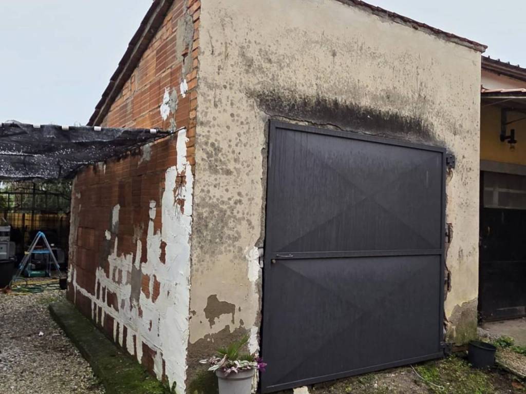 Casa indipendente a Pescia in Via Manselina, 37 - Foto 2