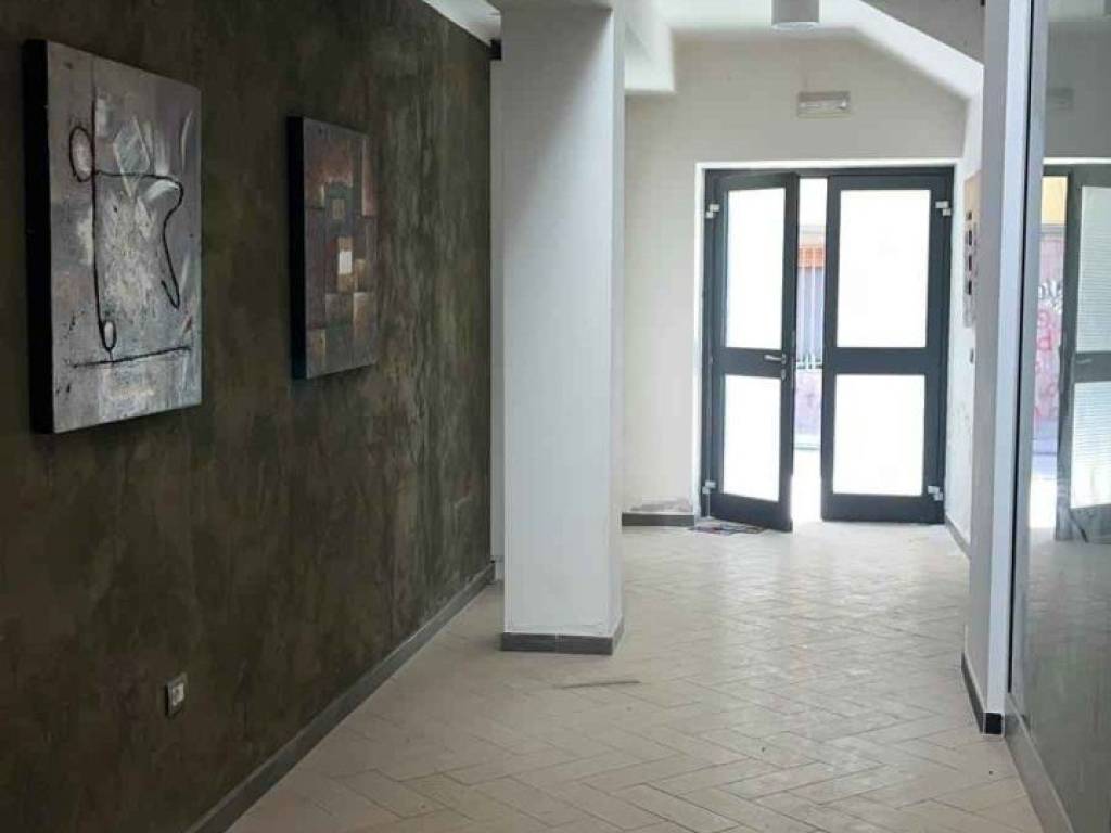 Palazzo / stabile a Aversa - Foto 2