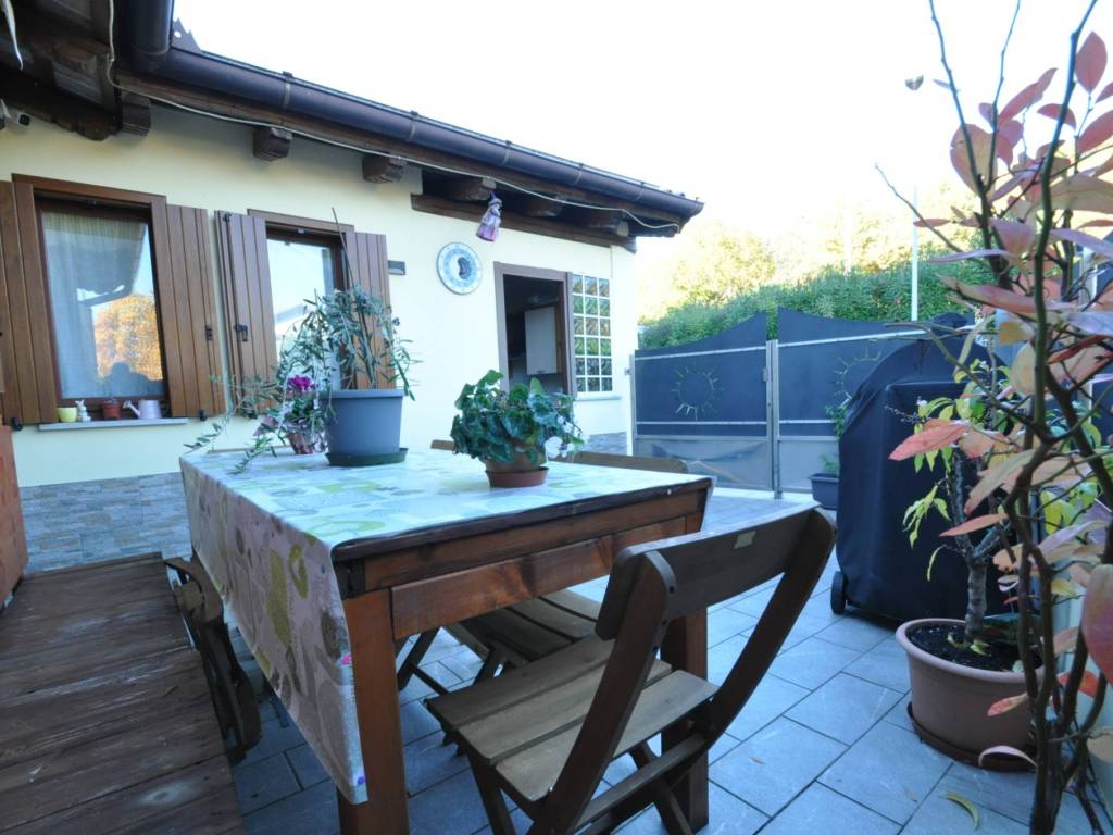 Villa a Cormons in Via San Giovanni, 52 - Foto 2