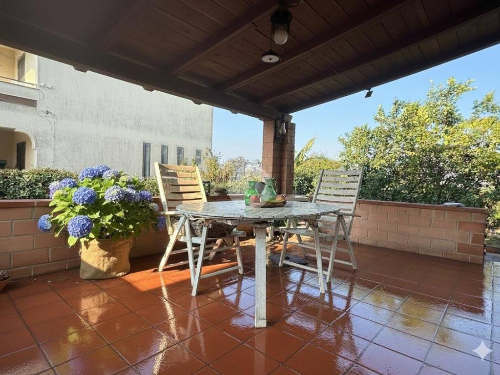 Villa a Giugliano in campania in Via Madonna del Pantano, 40 - Foto 4
