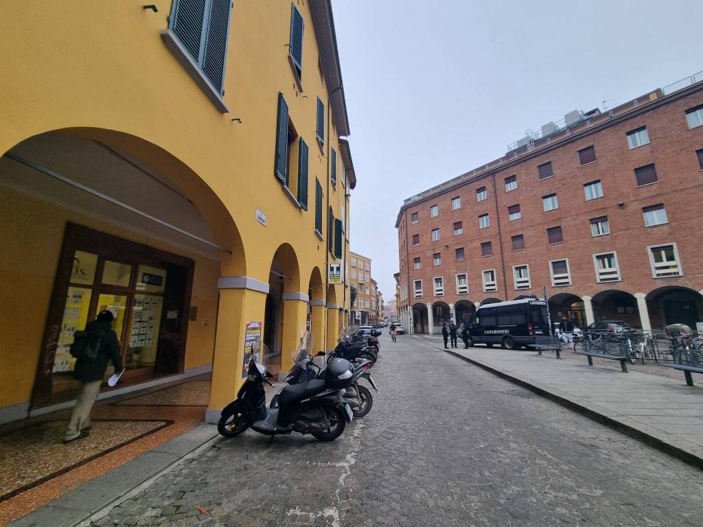 Appartamento a Bologna in Via Luigi Zamboni - Foto 4