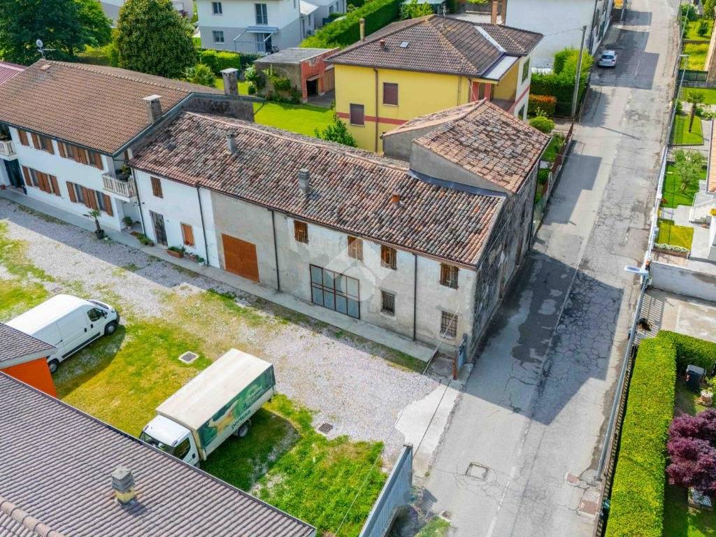 Casa indipendente a Zevio in Via Corso, 026 - Foto 4