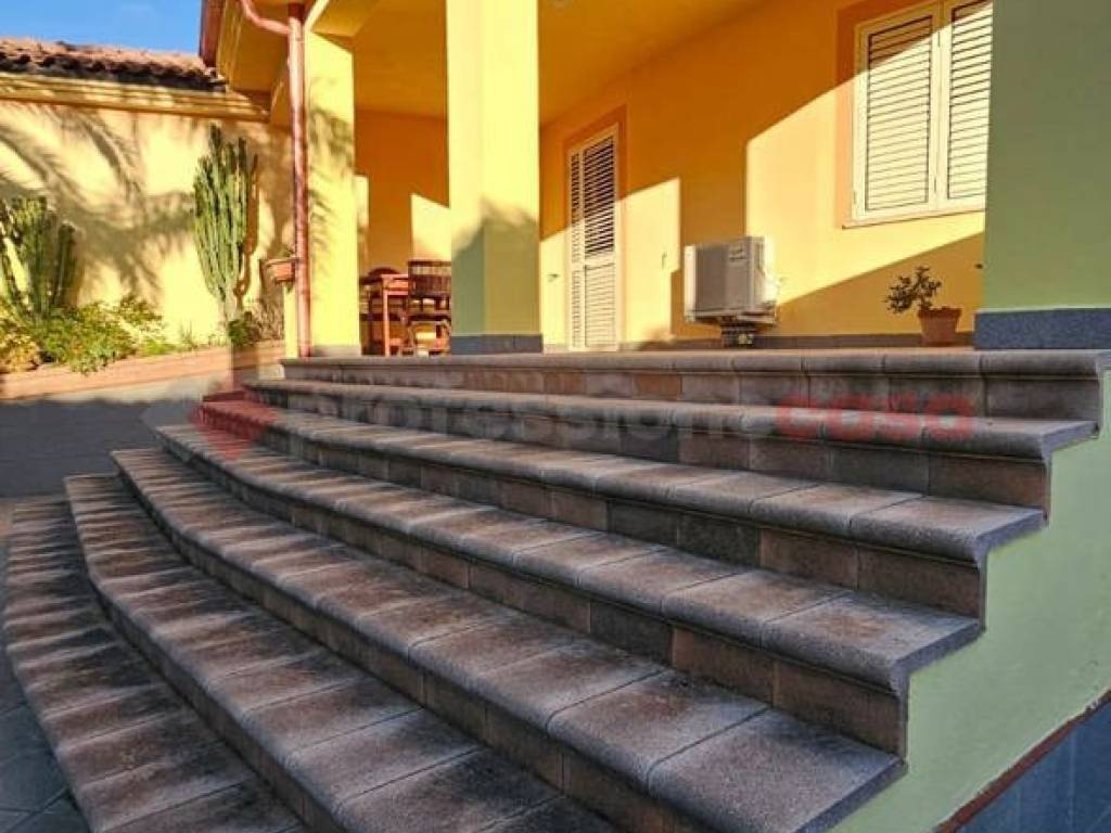 Villa a Montepaone in via Giuseppe di Vittorio, 7 - Foto 4